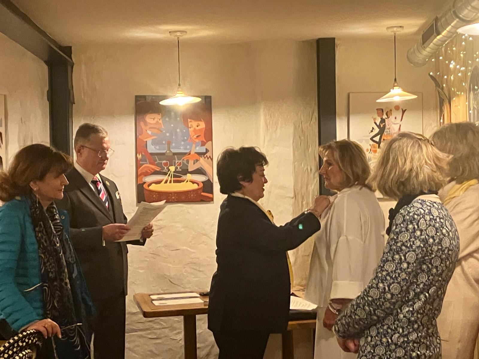 introniser trois nouveaux membres au sein de notre club