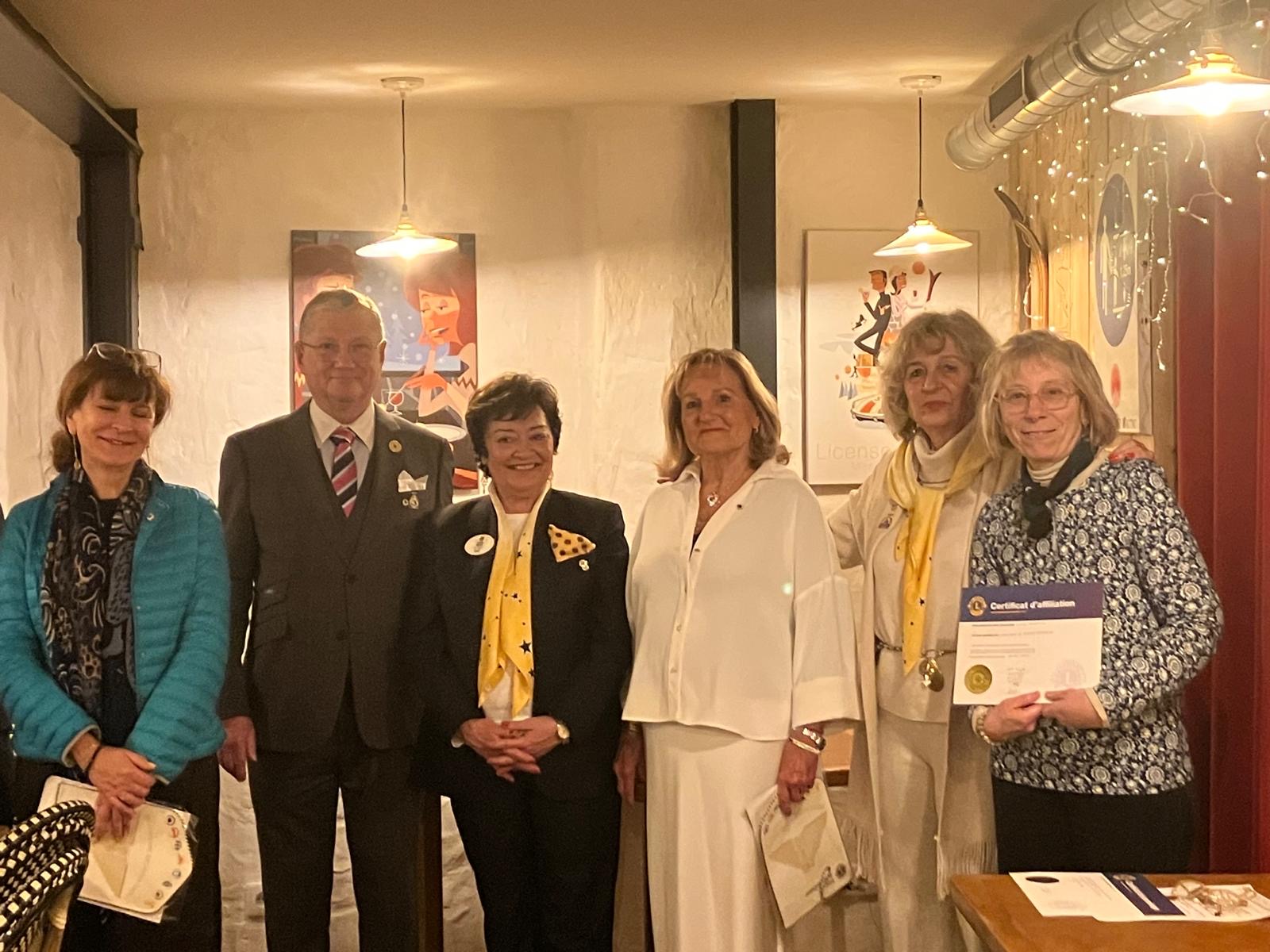 introniser trois nouveaux membres au sein de notre club